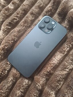 Predam Iphon 16 pro max - 2