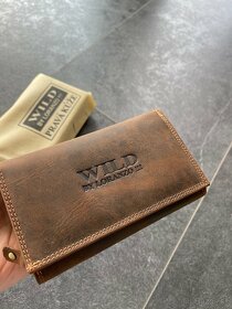 Dámska kožená peňaženka Wild tmavo hnedá, dostupná skladom. - 2