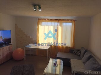 Bez maklérov predám slnečný dom v lokalite Veľké Zálužie ID - 2
