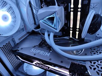 MSI Nvidia Geforce RTX 3070 Suprim X 8G - 2