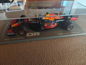 Modely 1:18 - 2