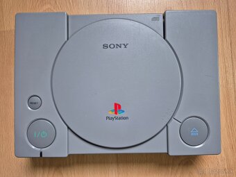 Predám Playstation 1 + 15 hier zadarmo - 2