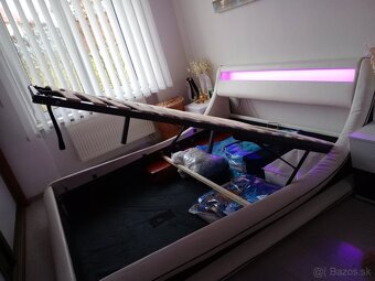 Manželská posteľ - 2