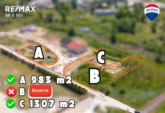 STAVEBNÝ POZEMOK V OBCI ŠAŠTÍN STRÁŽE - 2