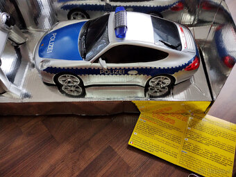 RC Porsche Carrera Police, 40,- Euro/ nové - 2