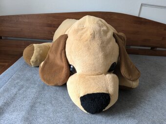 Veľký plyšový pes - 2