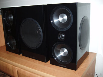 Reproduktory Samsung - 2