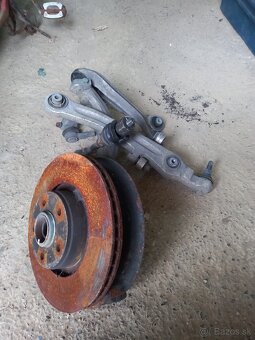 Otoč audi a8 d3 - 2