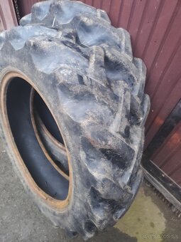 Pneumatiky 9.5-24 - 2