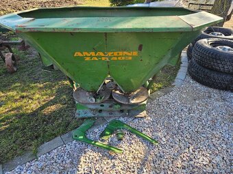 Rozmetadlo umelého hnojiva AMAZONE - 2