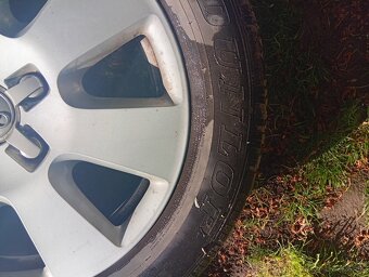 Predám dve sady elektrónov na Audi - 2