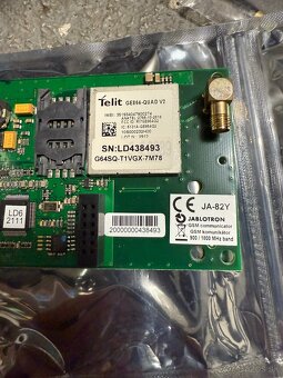 Jablotron Oasis JA-82Y GSM komunikator - 2