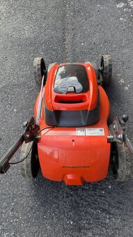 Kosačka Husqvarna LC141i+2 batérie+nabíjačka |TOP STAV - 2