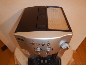 kávovar DeLonghi Magnifica ESAM 4200 - 2