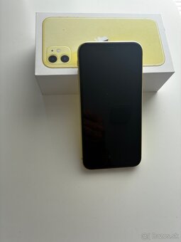 iPhone 11, 64GB, zlatý. - 2