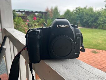 Plnoformatova zrkadlovka Canon EOS 5D MarkII - 2