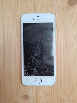 Apple iPhone 5s 16GB - 2
