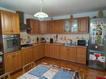 Predáme 3 izbový dom v obci Petrova Ves - 2