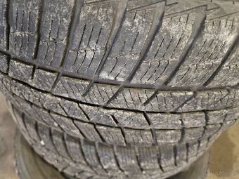 Predám zimné 185/55R15 - 2