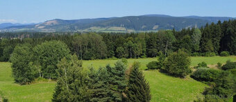 Stavebný pozemok v obci Sklené okres TR - 2