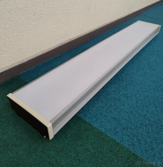 Trubicové neónové svietidlo - 2