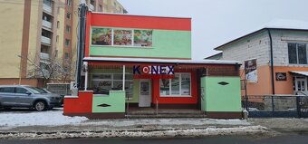NA PREDAJ - Budova s barom v centre mesta Veľké Kapušany - 2