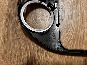 Predám rámik okolo rádia – VW Tiguan (2009) - 2