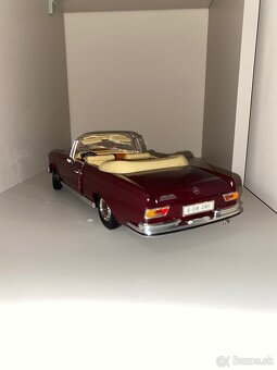 Mercedes-Benz 280SE 1:18 - 2