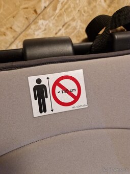 Podsedak do auta - 2