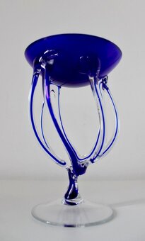 Dekoratívna vázička - 2