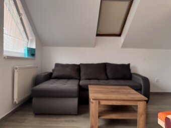 Dám do prenájmu 4 izbový - 2