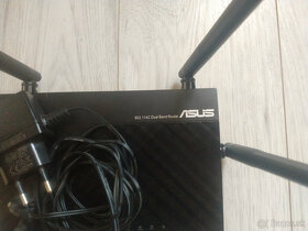 Wi-Fi router ASUS RT-AC1200 V2 - 2