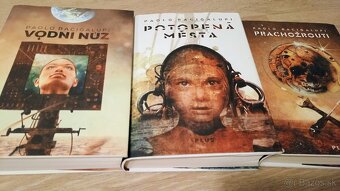 Paolo Bacigalupi - Prachožrouti, Potopená Města, Vodní nůž - 2