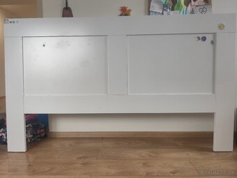 Zástena za posteľ IKEA brimnes 21101 - 2