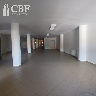 PRENÁJOM KOMERČNÉHO PRIESTORU V CENTRE MESTA O VÝMERE 180 m2 - 2