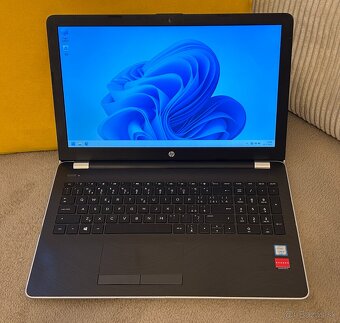 Notebook HP 15-BS030NL + PÚZDRO - 2