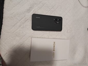 Honor 400 čierny - 2