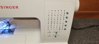 Predám šijací stroj Singer 7462+príslušenstvo - 2