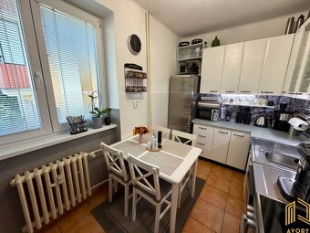 REZERVOVANÝ/ NA PREDAJ 3 - IZB. BYT s BALKÓNOM, SENICA - 2