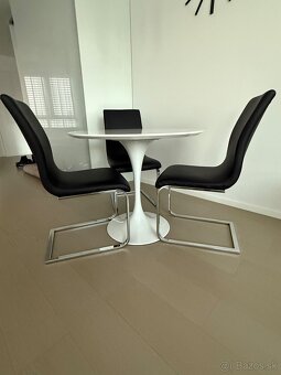 Pohodlná štylova stolicka čierna set 3 ks. - 2