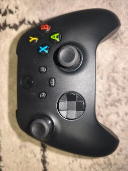 Predám Xbox Series X - 2