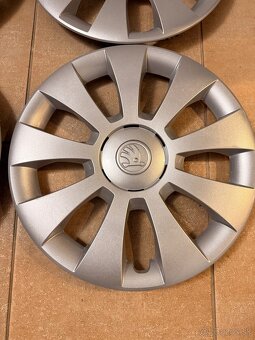 Škoda puklice r15 originál - 2