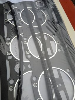 Sada tesnení pre Kirovec/K-700 - 2