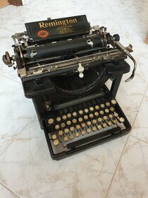 Písací stroj Remington - 2