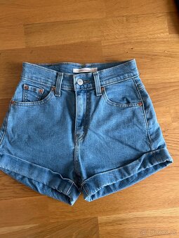 Levis A-line Mom kraťase W23/super stav - 2