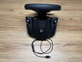 Predám volant s pedálmi Logitech G923 Driving Trueforce - 2