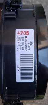 Bassový reproduktor VW Passat B6 - 2