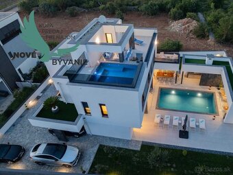 Na predaj luxusná vila s bazénom, výhľadom na more , komplet - 2