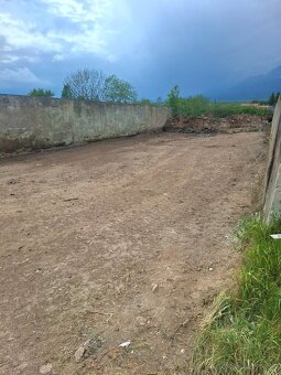 PREDAJ. Stavebný pozemok 555 m2 v obci Veľký Slavkov - 2