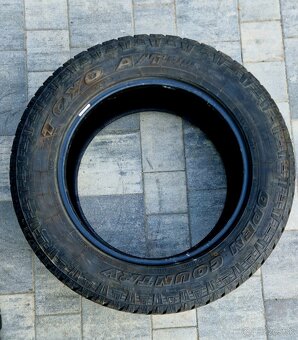 275/60r20 Toyo A/T - 2